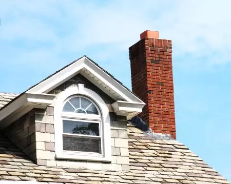 3 Benefits of Professional Roof Cleaning For Your Home